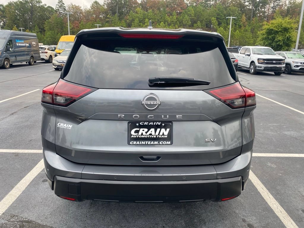 Used 2024 Nissan Rogue SV FWD image 6