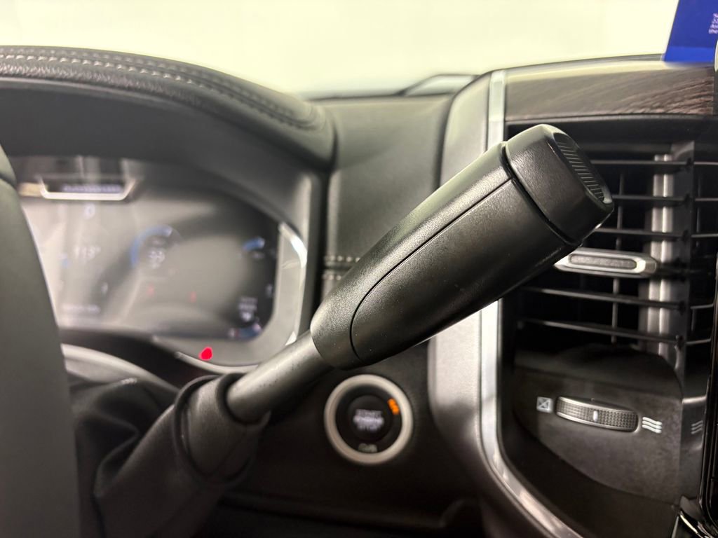 Used 2025 RAM 3500 Laramie image 21