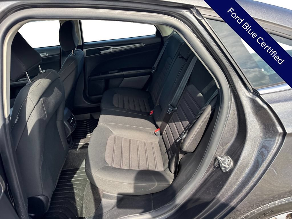 Certified 2020 Ford Fusion SE FWD image 18