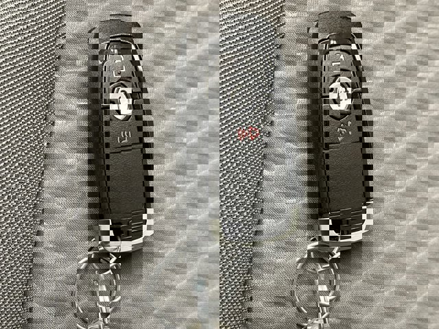 Certified 2021 Ford Escape SE image 30