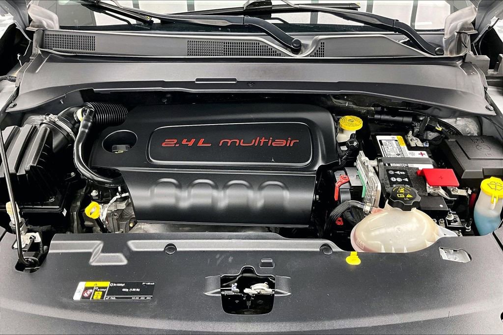 Used 2022 Jeep Compass Latitude AWD/4WD image 10