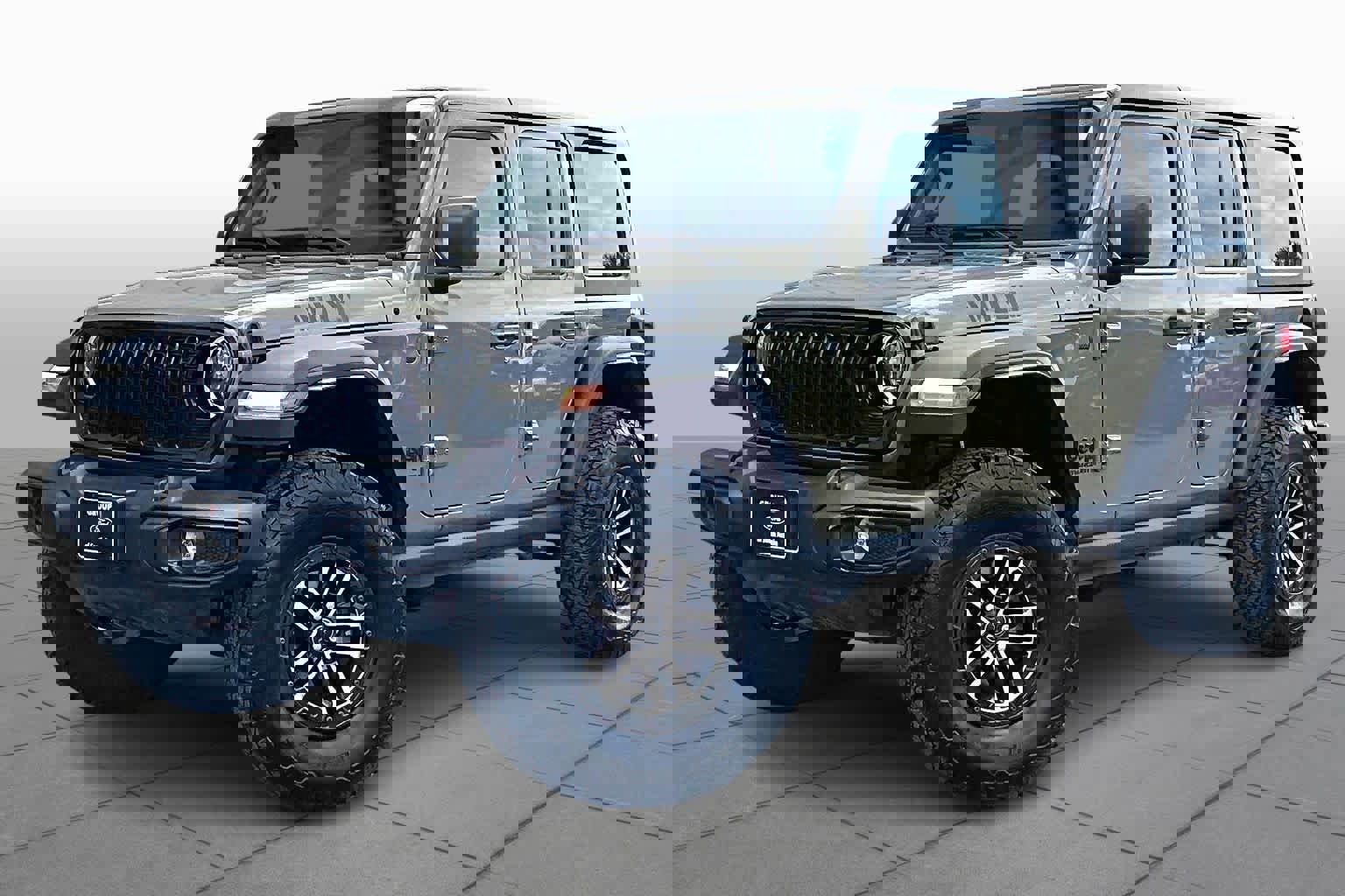 Used 2025 Jeep Wrangler Willys image 7