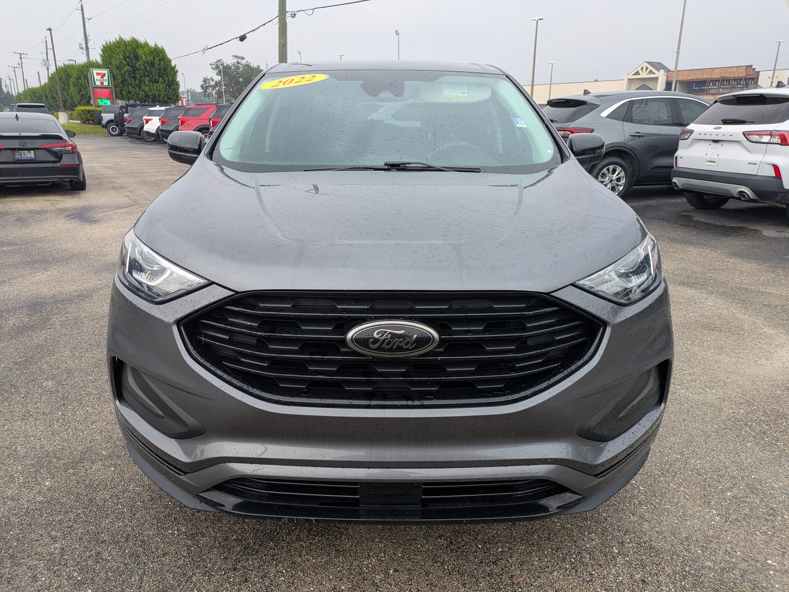 Certified 2022 Ford Edge SE w/ Black Appearance Package AWD/4WD image 9