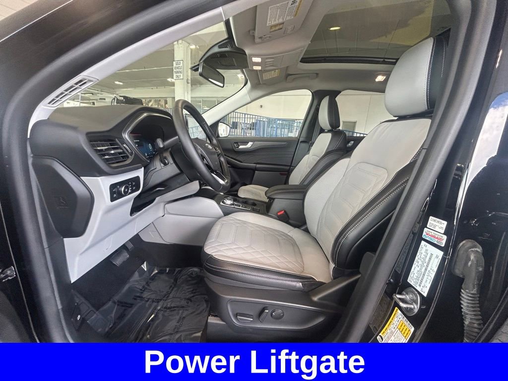 Certified 2024 Ford Escape SE w/ PHEV Premium Package FWD image 11