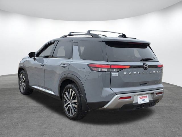 Used 2022 Nissan Pathfinder Platinum w/ Lighting Package (N92) image 2