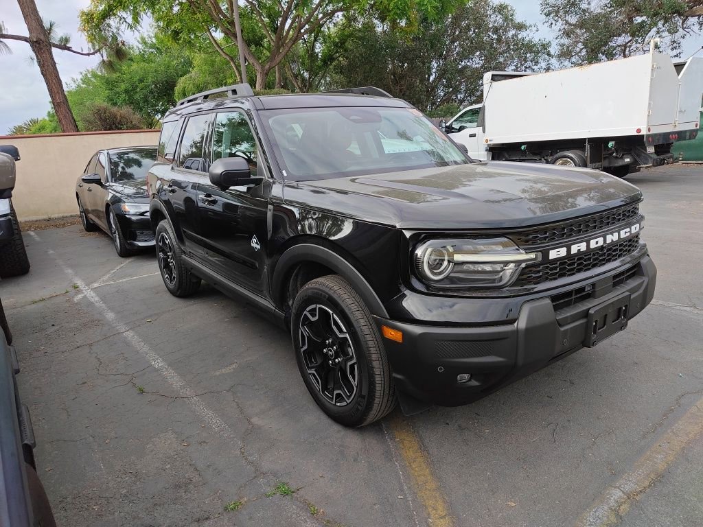 Certified 2025 Ford Bronco Sport Outer Banks w/ Outer Banks Tech Package+ AWD/4WD image 19