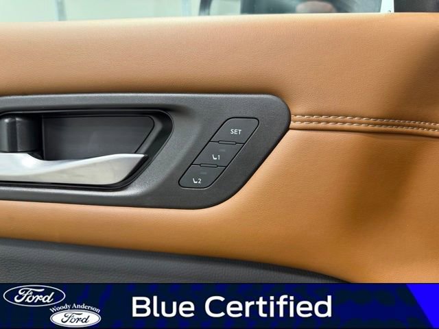 Used 2023 Nissan Pathfinder Platinum AWD/4WD image 22