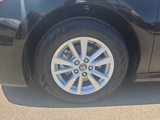 Used 2025 Toyota Camry LE AWD/4WD image 13