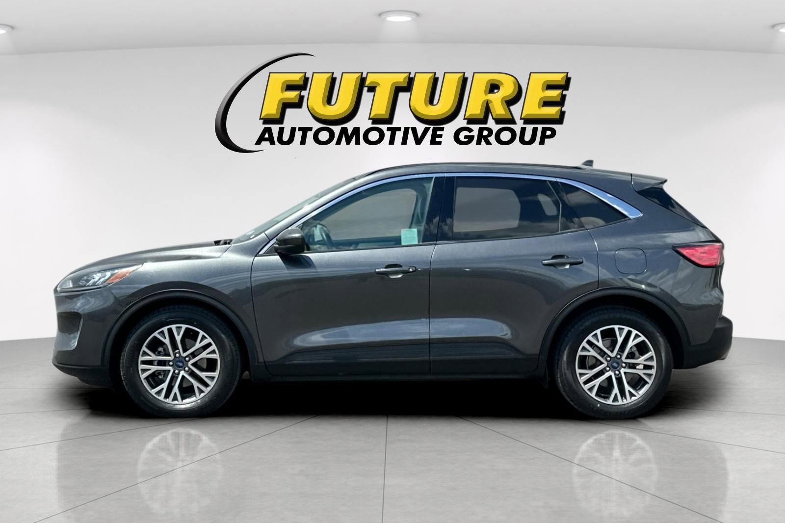 Certified 2020 Ford Escape SEL FWD image 6