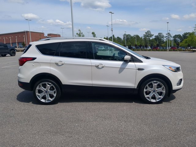 Certified 2019 Ford Escape Titanium FWD image 3