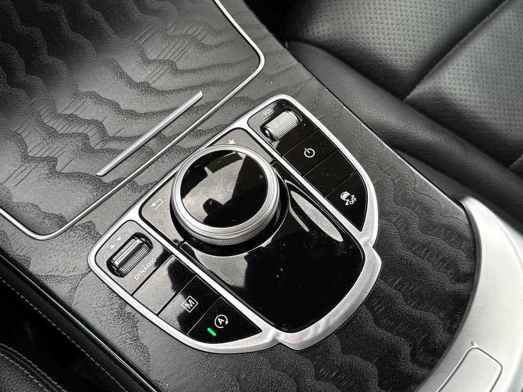 Used 2019 Mercedes-Benz GLC 300 image 23