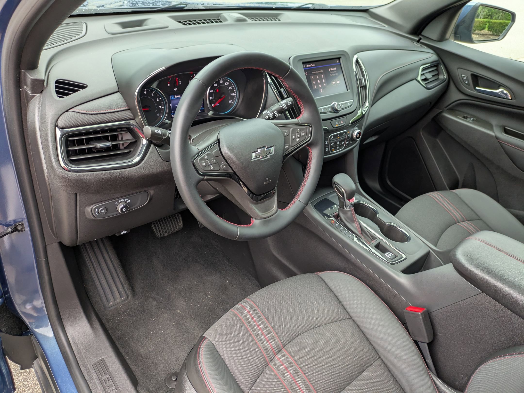 Used 2024 Chevrolet Equinox RS FWD image 14