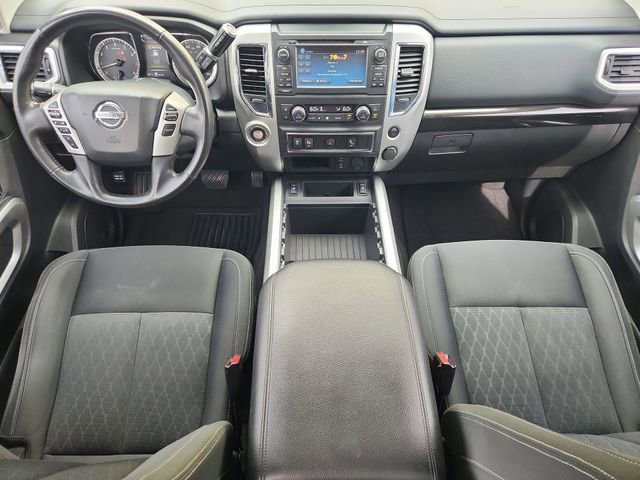 Used 2018 Nissan Titan SV w/ SV Convenience Package RWD image 20