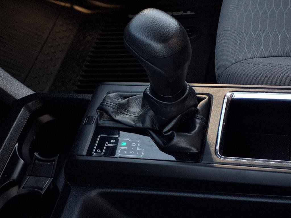 Used 2019 Toyota Tacoma 2WD Double Cab image 13