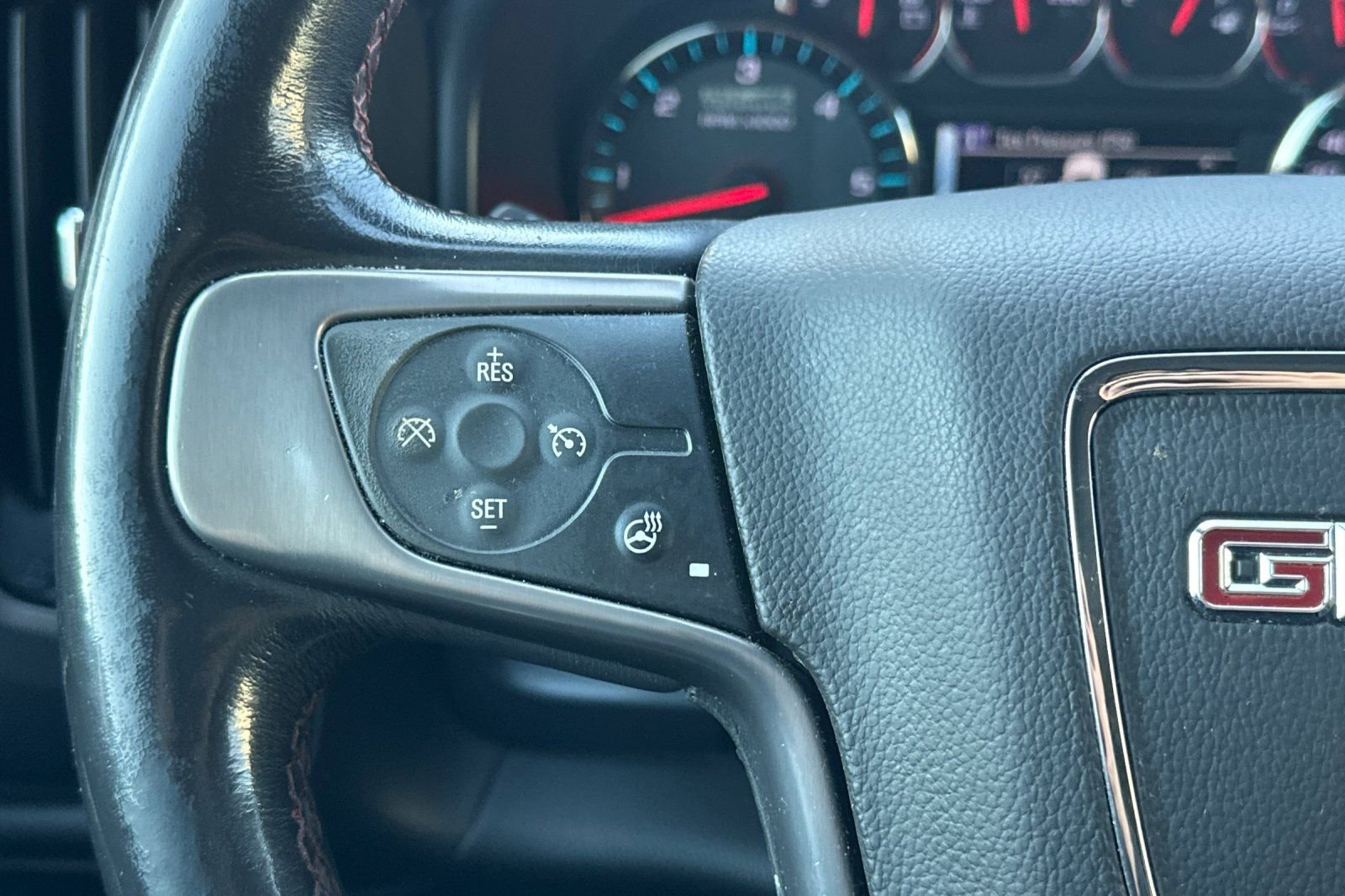 Used 2018 GMC Sierra 1500 SLT image 23