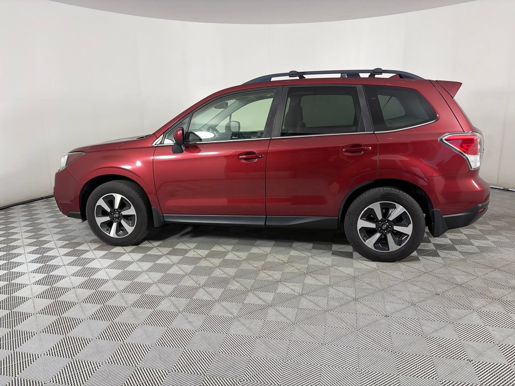 Used 2017 Subaru Forester 2.5i Limited AWD/4WD image 4