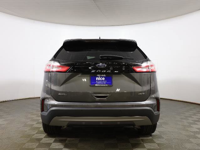 Certified 2024 Ford Edge SEL image 3