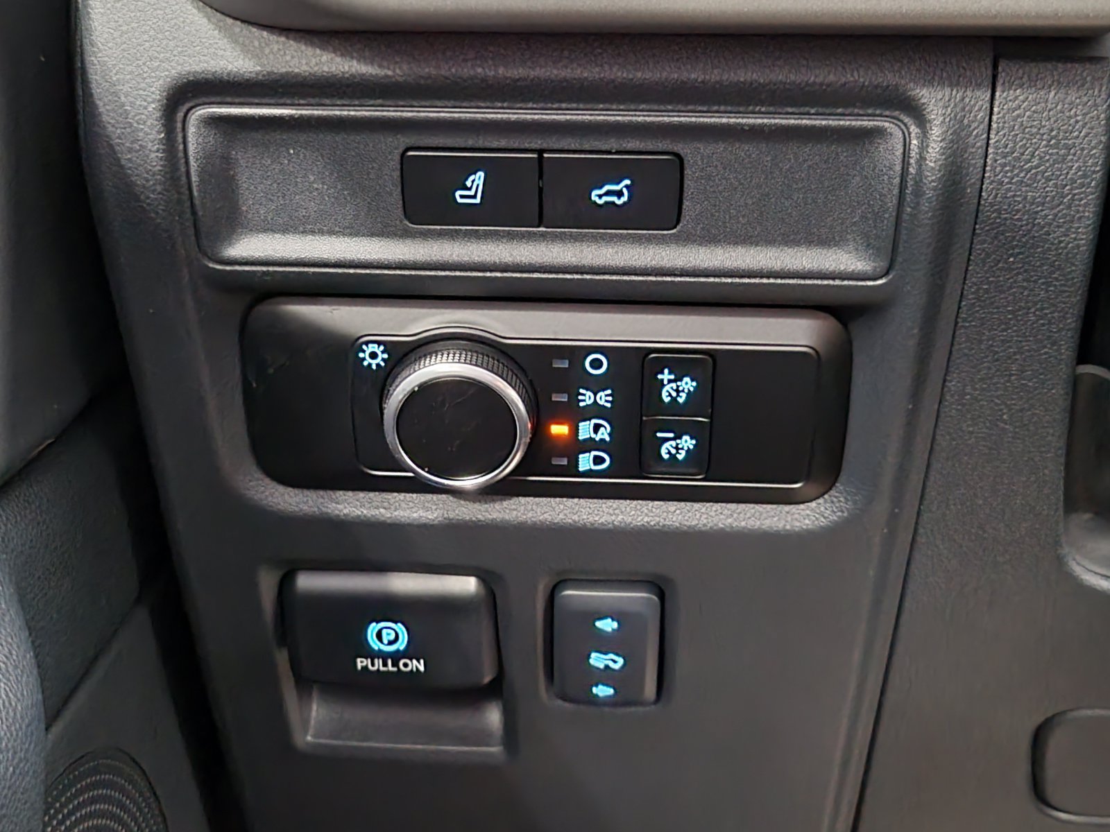 Certified 2024 Ford Expedition XLT AWD/4WD image 15