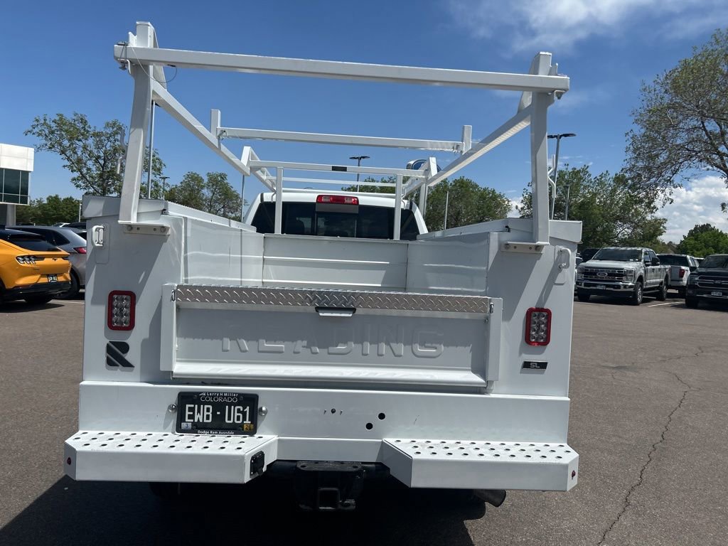 Used 2024 RAM 3500 Tradesman w/ Chrome Appearance Group AWD/4WD image 3