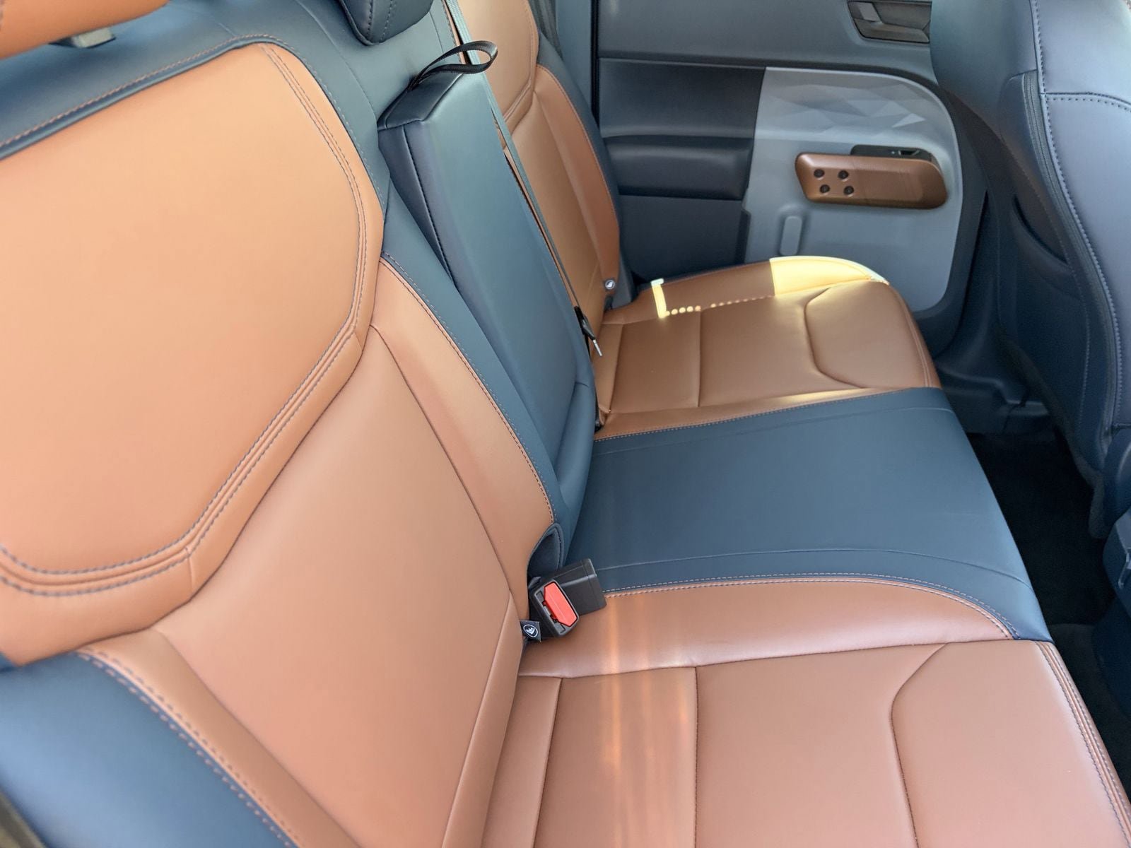 Certified 2024 Ford Maverick Lariat FWD image 13