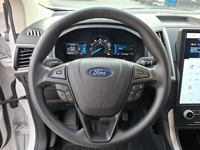 Certified 2022 Ford Edge SE w/ Black Appearance Package AWD/4WD image 18
