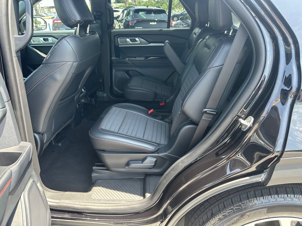 Certified 2026 Ford Explorer ST-Line AWD/4WD image 23