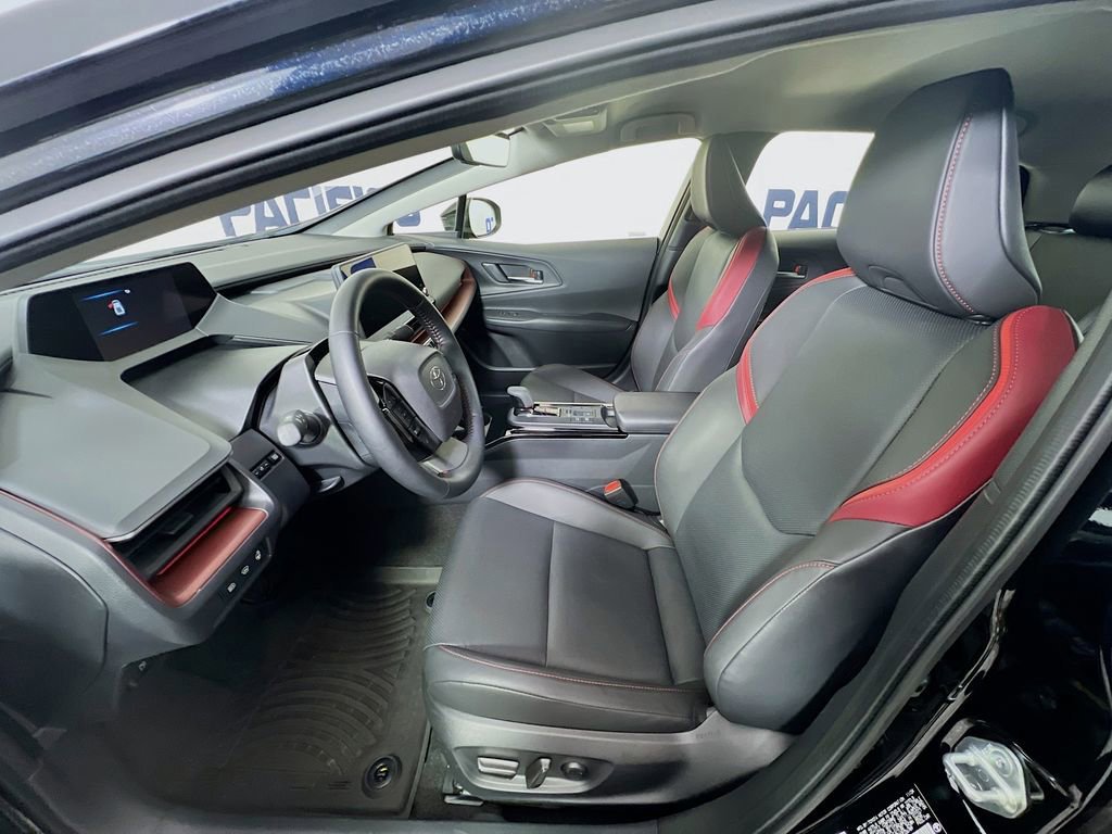 Used 2024 Toyota Prius Prime Premium image 13
