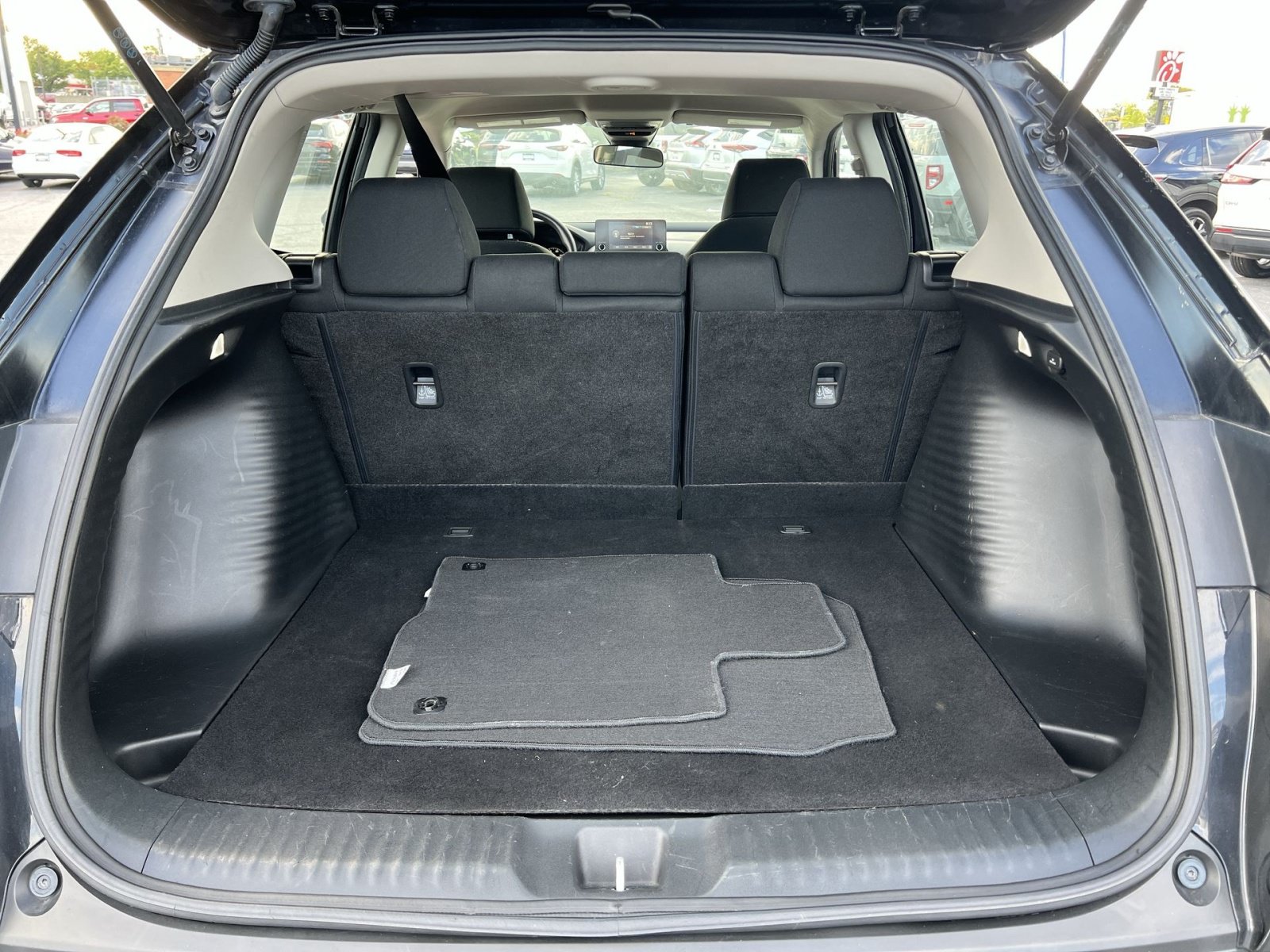 Used 2023 Honda HR-V LX image 24