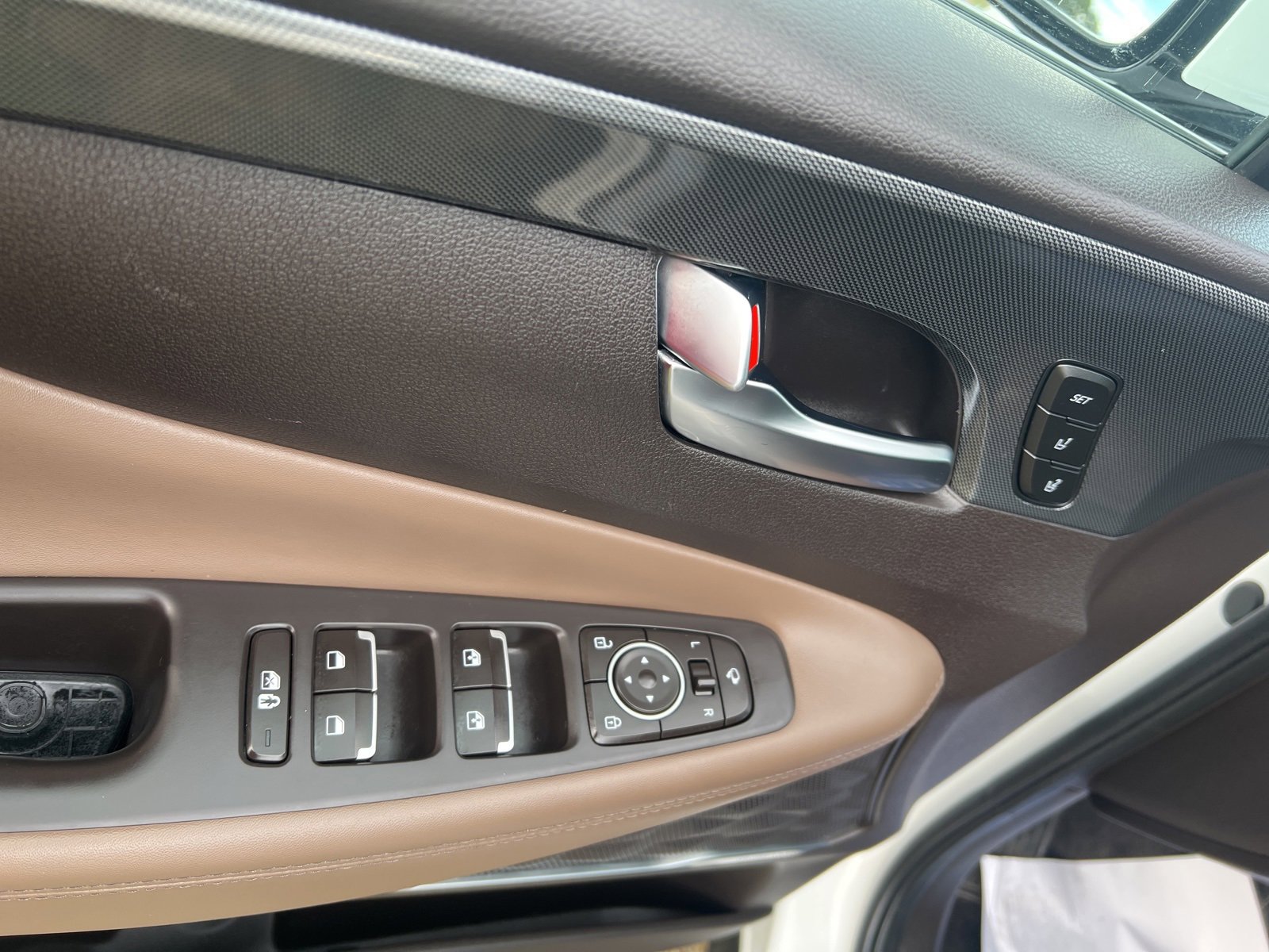 Used 2023 Hyundai Santa Fe Limited image 15