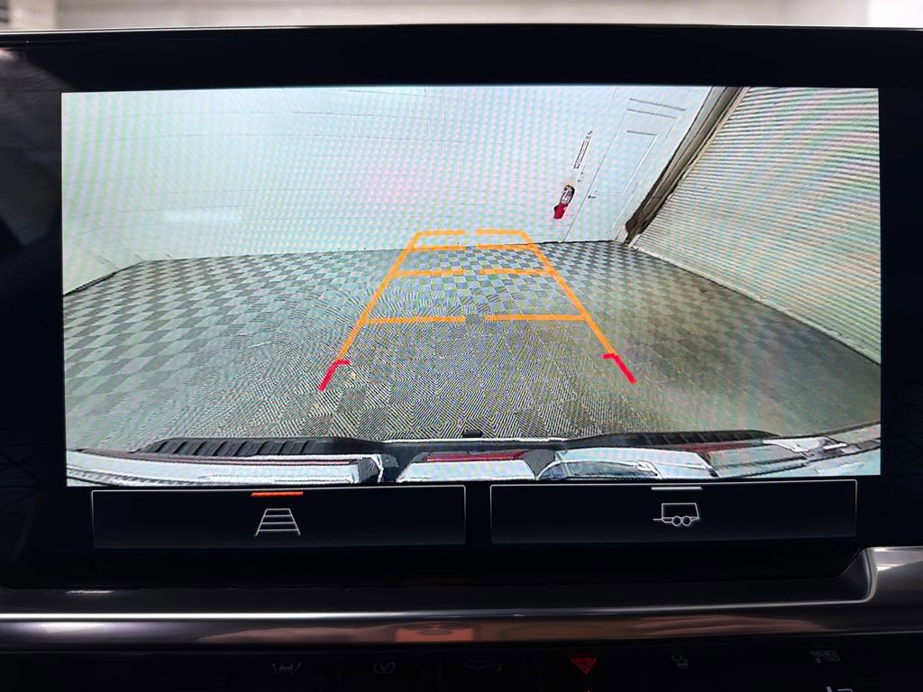 Used 2025 GMC Sierra 1500 SLT image 27