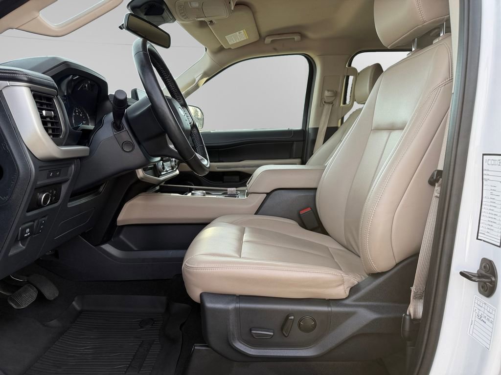 Certified 2024 Ford Expedition Max XLT RWD image 9