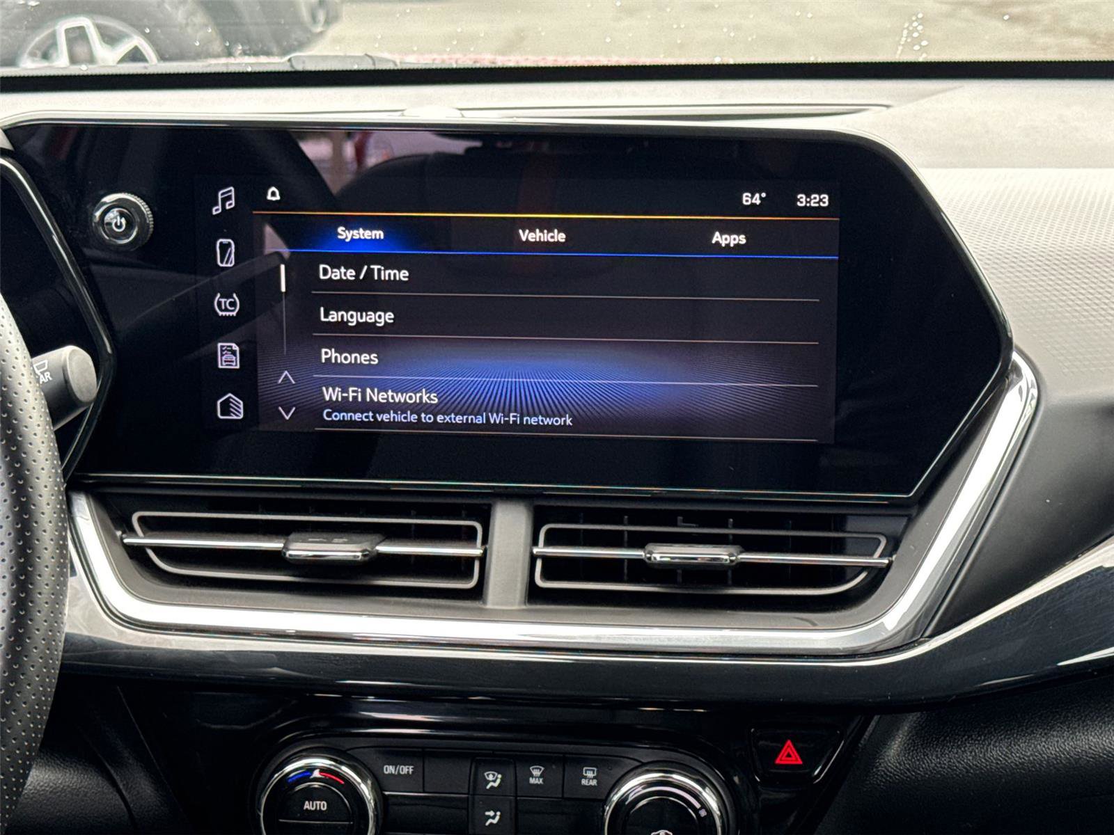 Used 2025 Chevrolet Trax RS FWD image 22