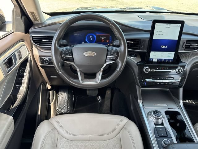 Certified 2022 Ford Explorer Platinum w/ Equipment Group 601A AWD/4WD image 14