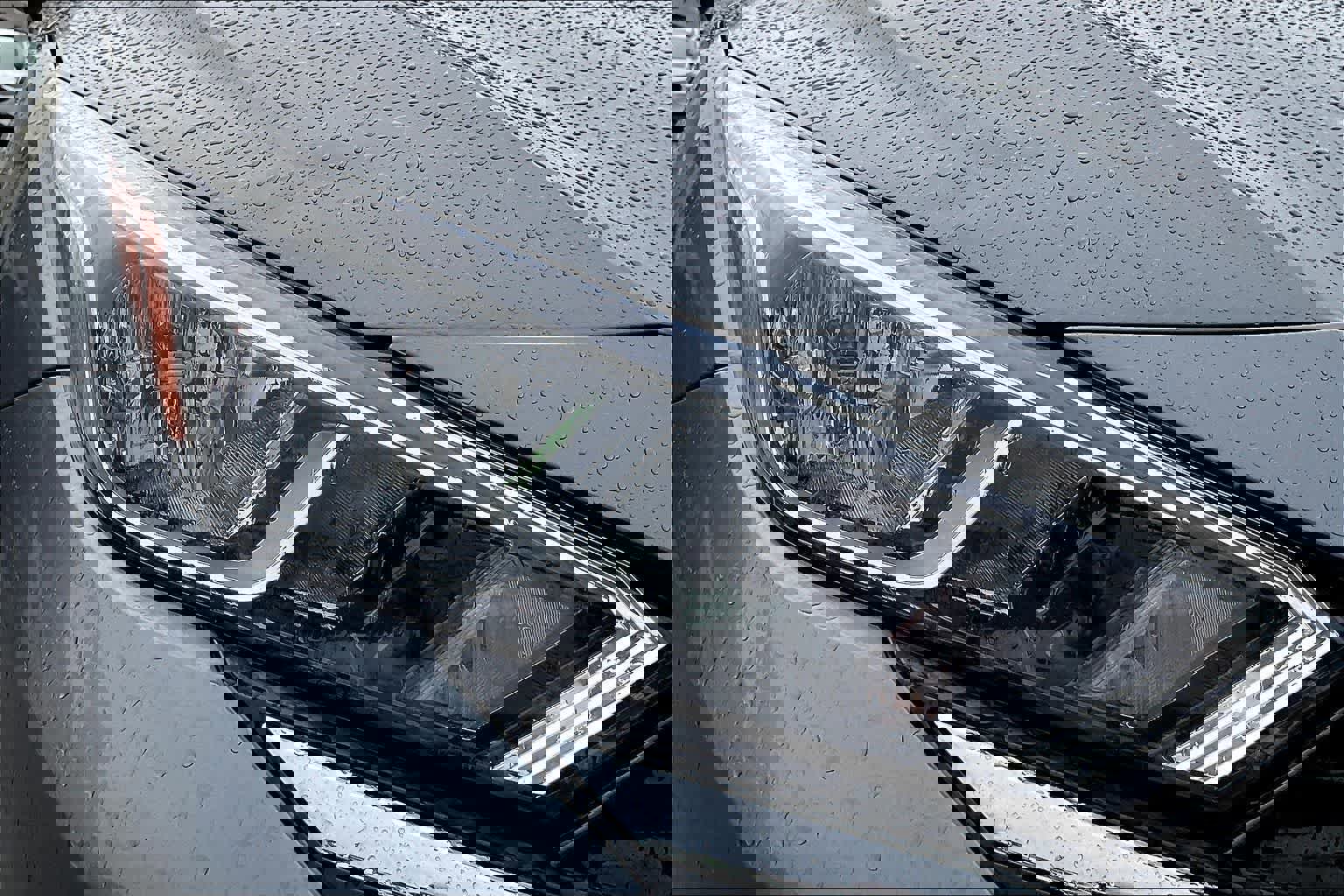 Used 2023 Nissan Versa SV image 31