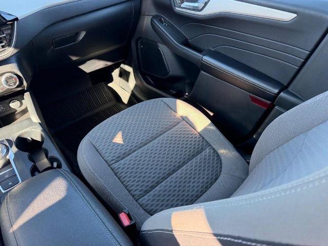 Certified 2021 Ford Escape SE w/ Cold Weather Package FWD image 17