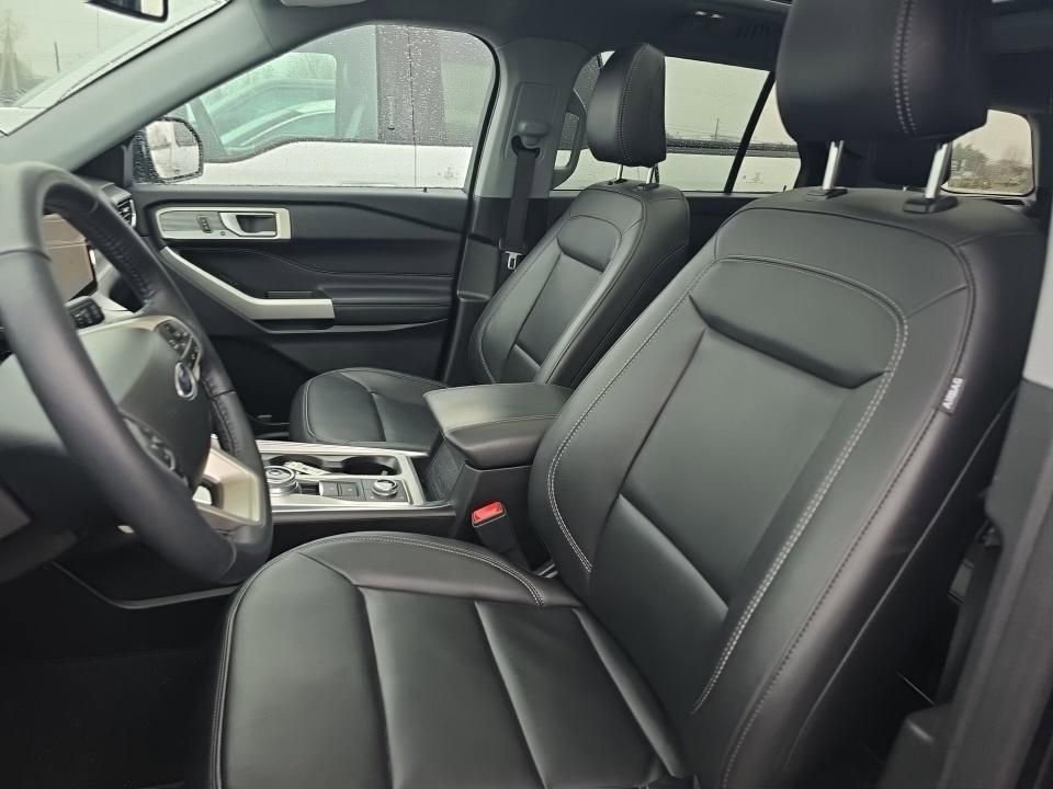 Certified 2023 Ford Explorer XLT w/ Equipment Group 202A AWD/4WD image 17