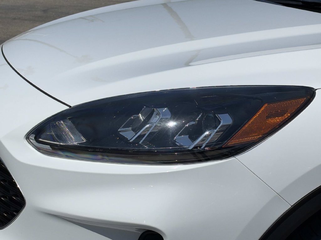 Certified 2022 Ford Escape SE FWD image 10
