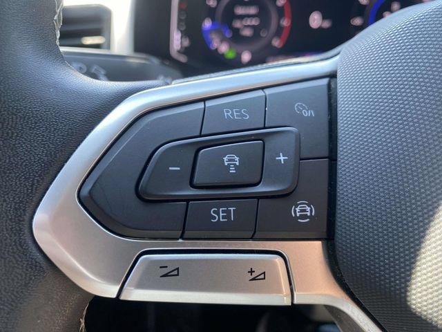 Used 2023 Volkswagen Atlas SE w/ Black Wheel Package FWD image 21