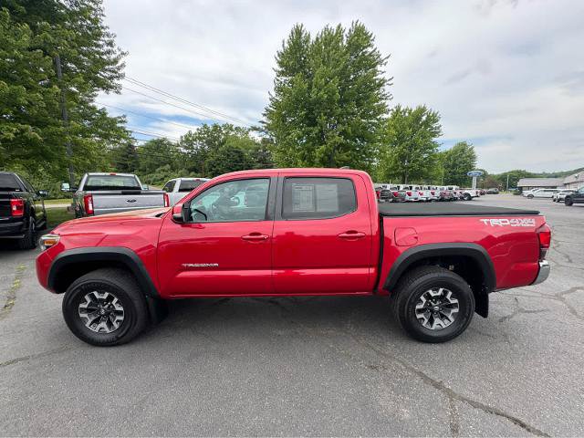 Used 2019 Toyota Tacoma TRD Off-Road AWD/4WD image 2