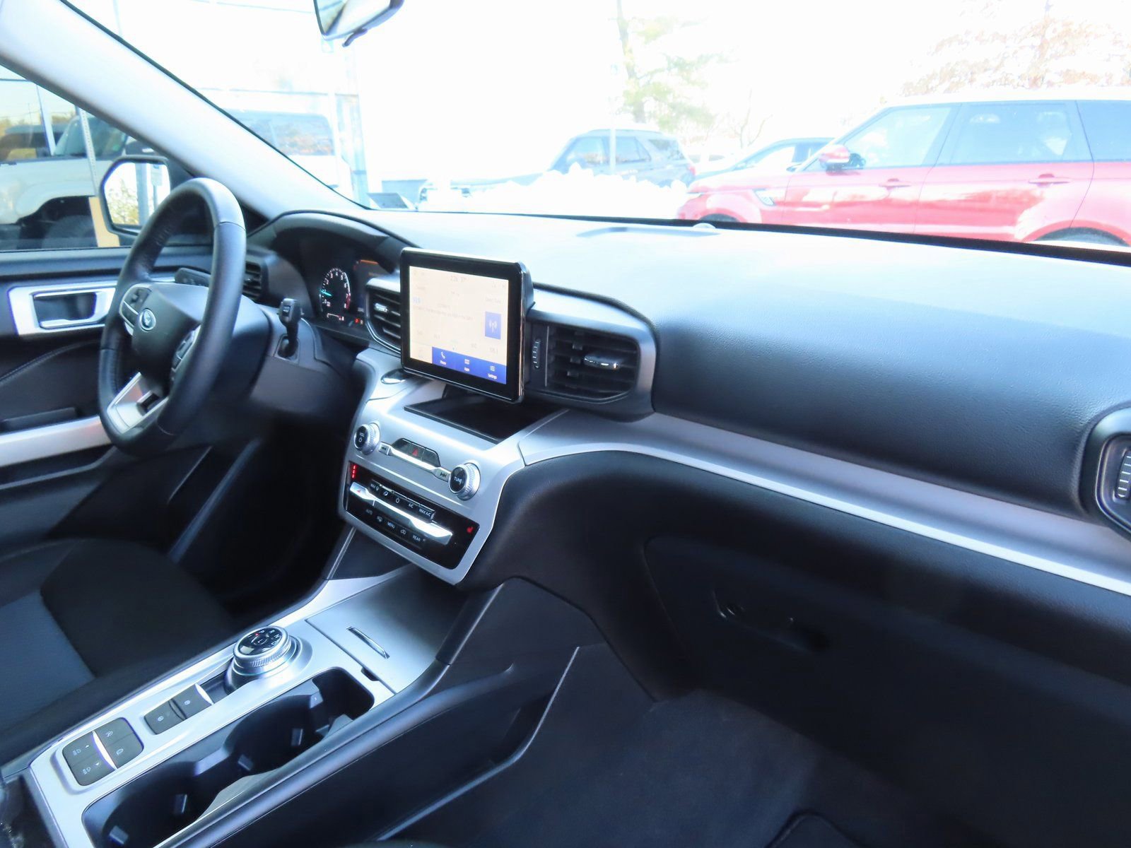 Certified 2024 Ford Explorer XLT image 15