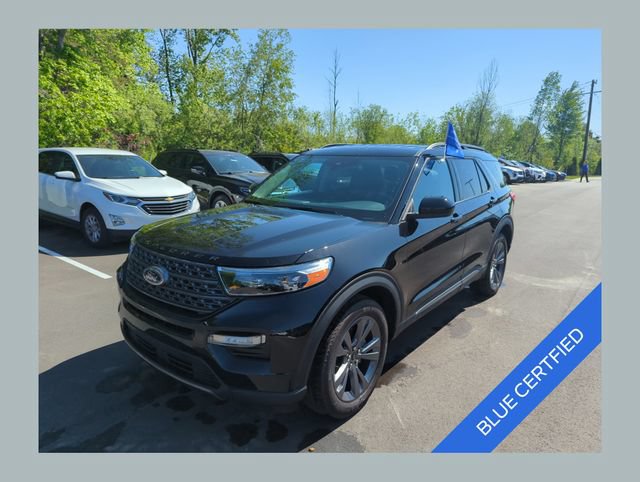 Certified 2024 Ford Explorer XLT w/ Equipment Group 202A AWD/4WD image 1