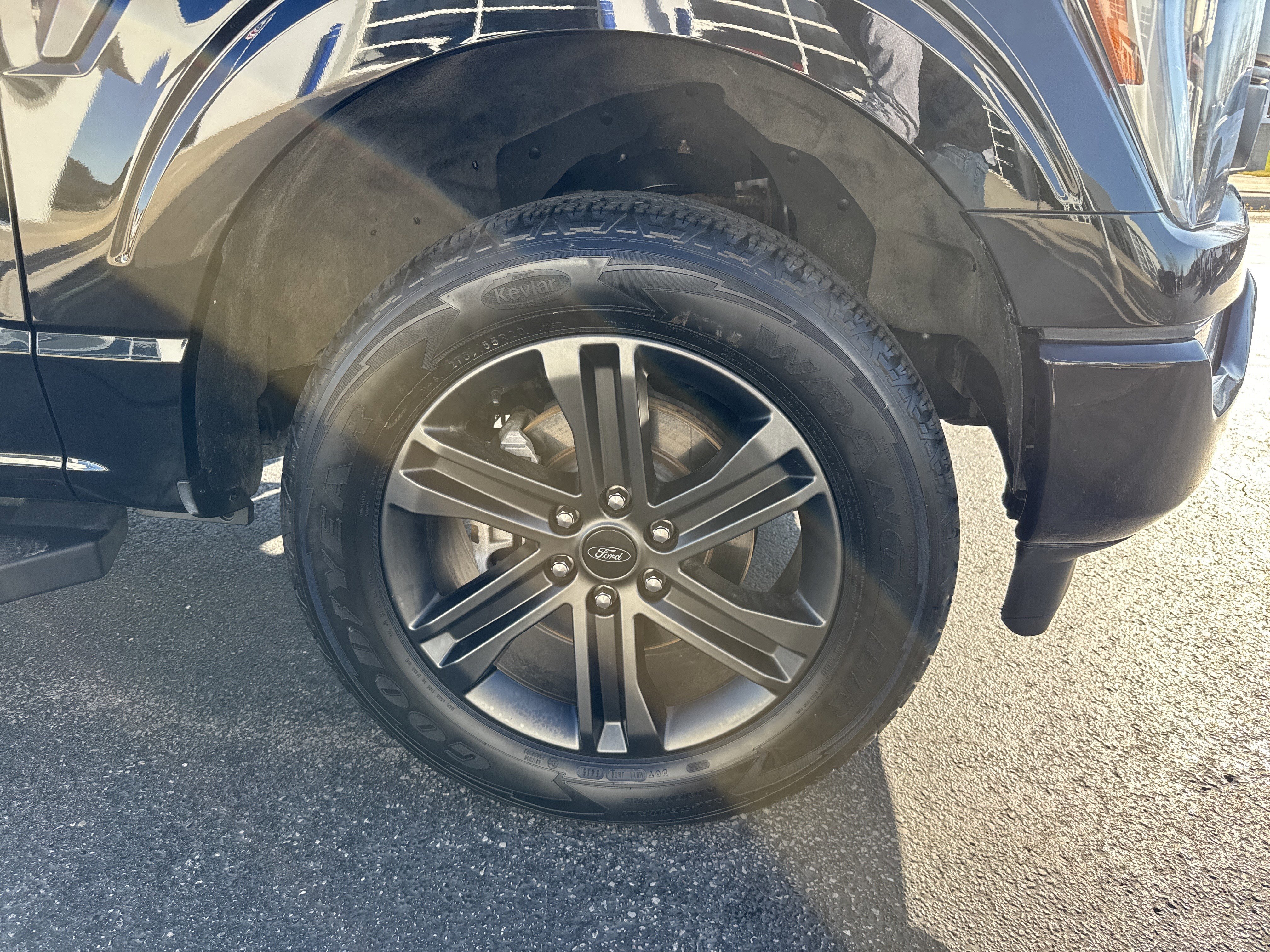 Certified 2021 Ford F150 Lariat w/ Equipment Group 502A High image 16