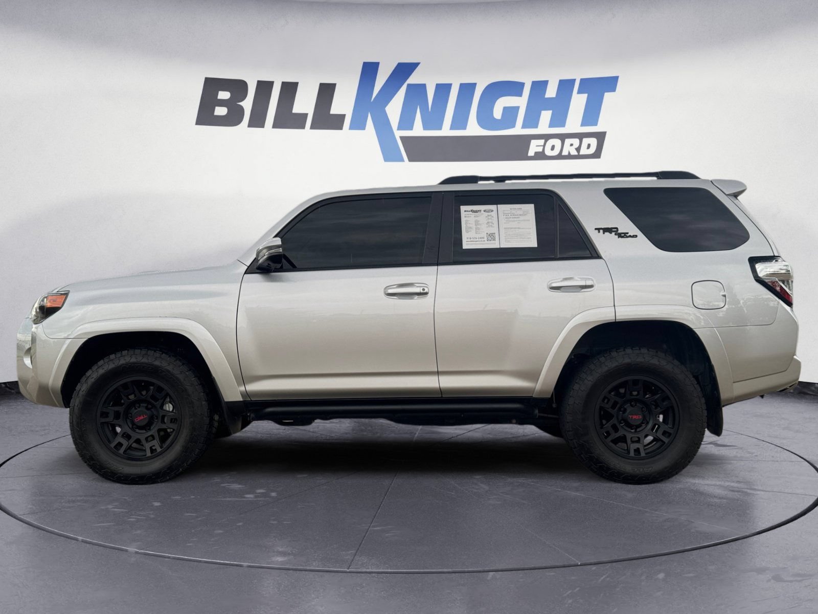 Used 2023 Toyota 4Runner TRD Off-Road Premium w/ Off Road Premium Plus Package AWD/4WD image 2