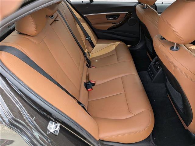 Used 2017 BMW 330i xDrive Sedan AWD/4WD image 23