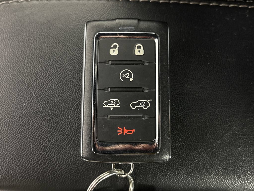 Used 2022 Jeep Wagoneer Series II AWD/4WD image 34