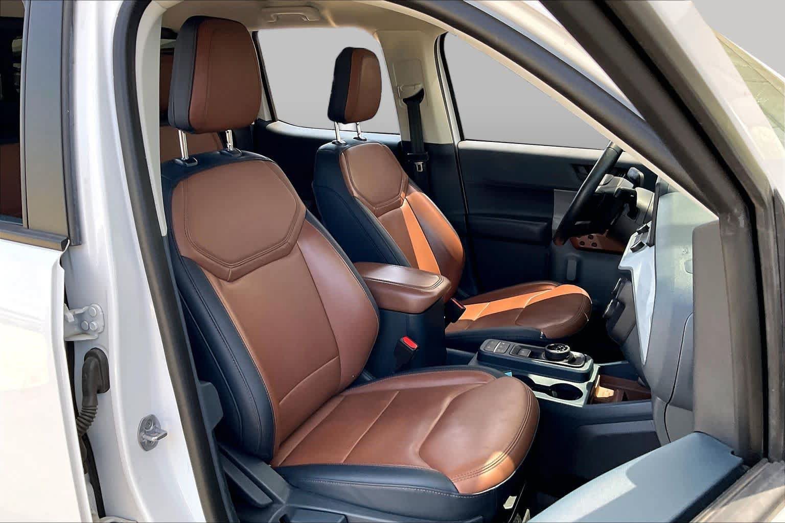 Certified 2022 Ford Maverick Lariat w/ Lariat Luxury Package AWD/4WD image 16