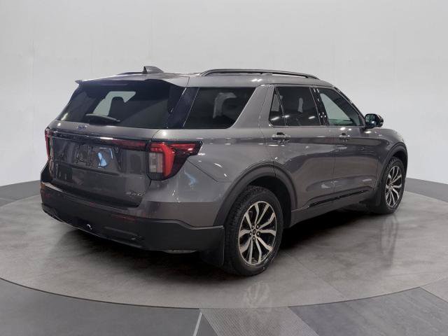 Certified 2025 Ford Explorer ST-Line AWD/4WD image 7