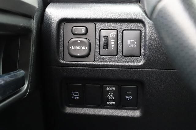 Used 2024 Toyota 4Runner Limited AWD/4WD image 39