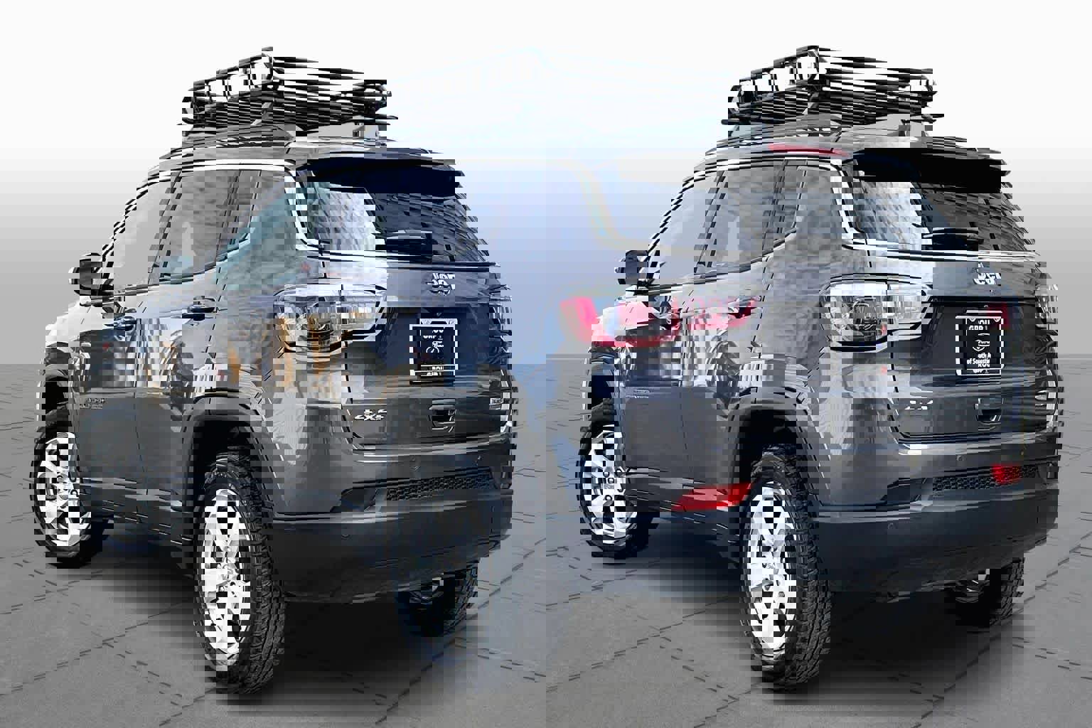 Used 2018 Jeep Compass Latitude w/ Popular Equipment Group image 4