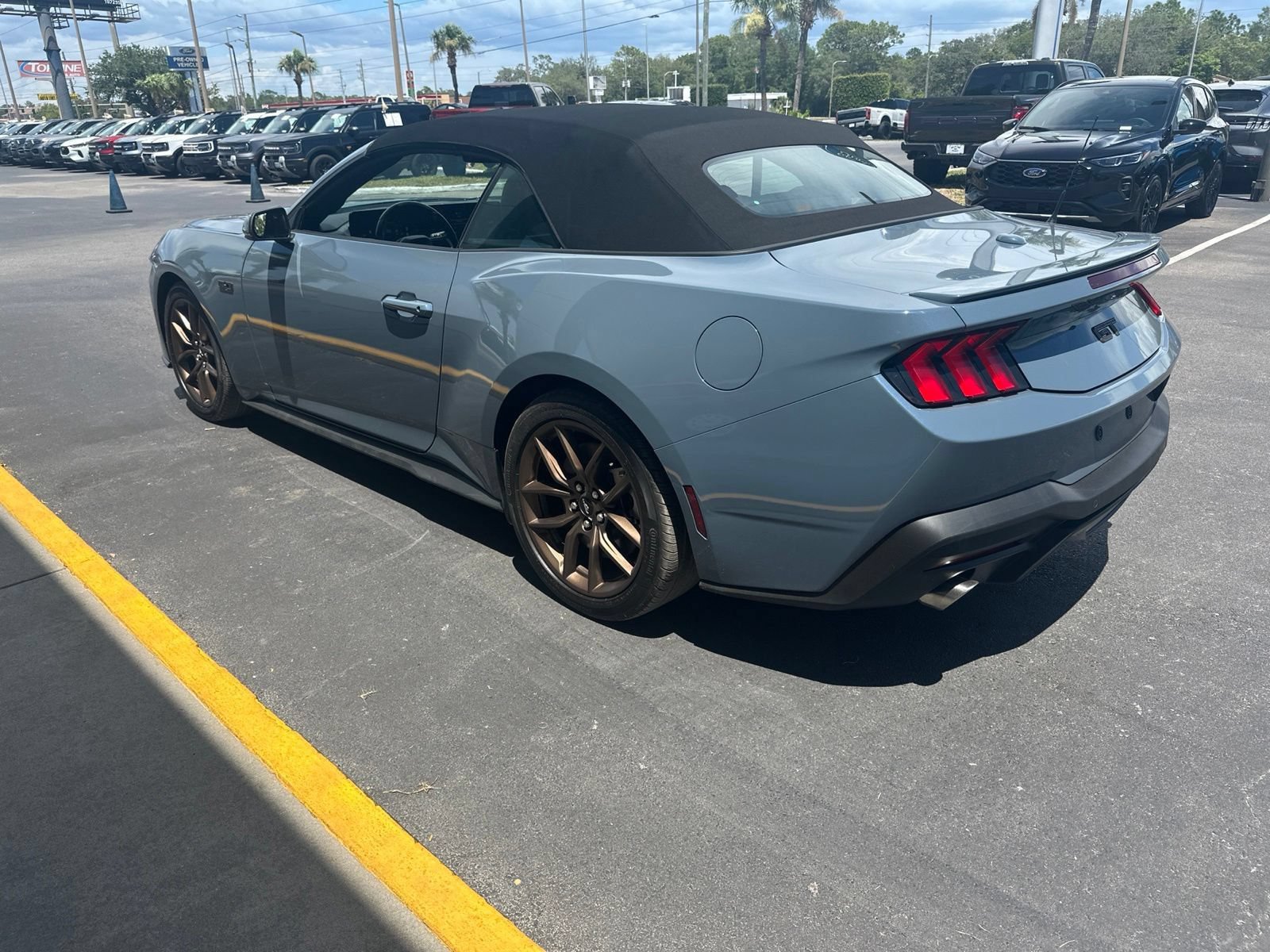 Certified 2025 Ford Mustang GT Premium RWD image 5